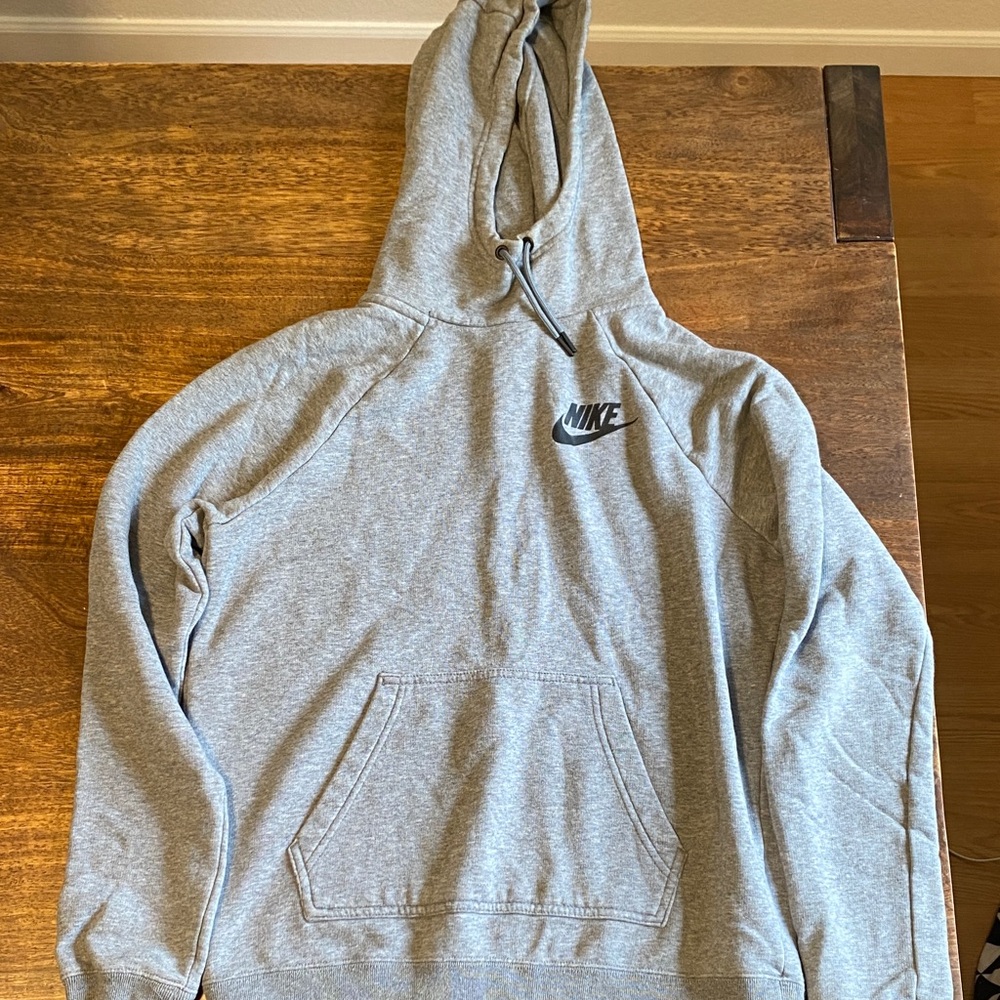 Nike Women’s Light Gray Hoodie